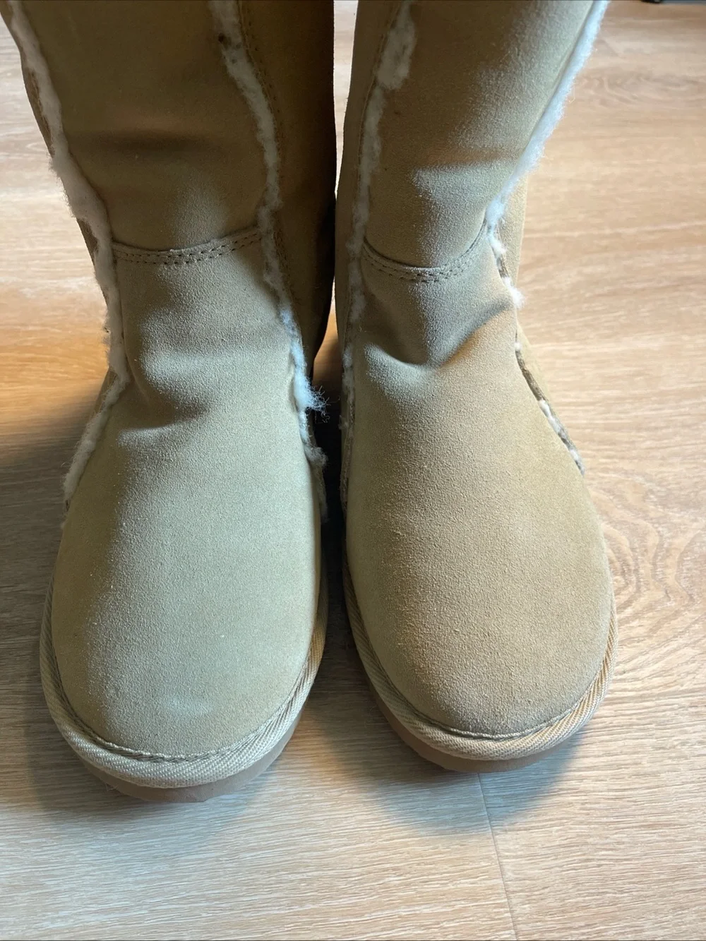 New EMU AUSTRALIA Tan Beige Suede Wool Pull On Boots Winter Snow Ugg like style